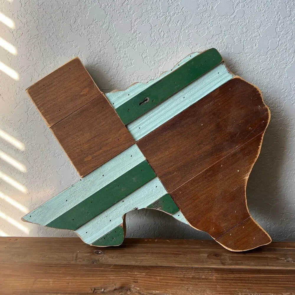 Hemlock and Heather Wood Numbered Texas Wall Decor Art‎